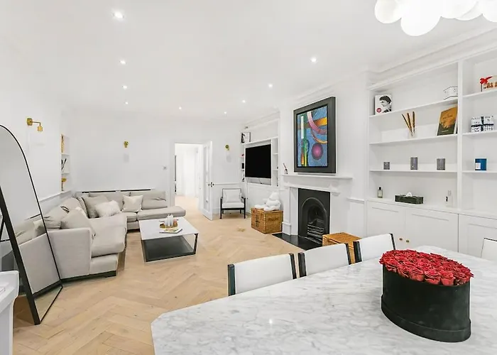 3-Bed Next To Harrods With Underfloor Heating