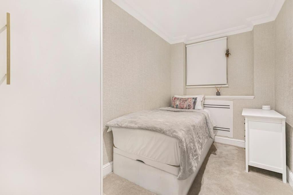 3-bed Next To Harrods With Underfloor Heating *