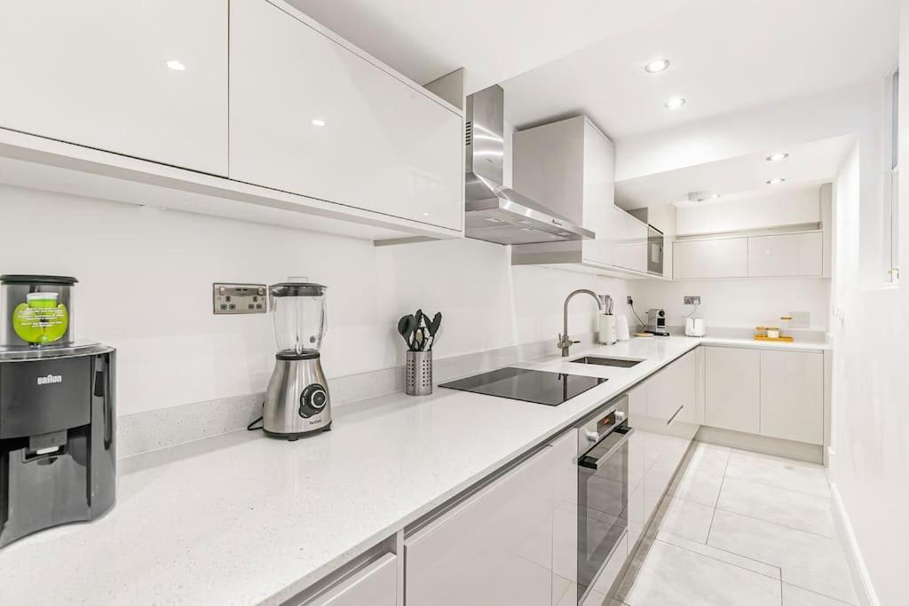 3-bed Next To Harrods With Underfloor Heating Appartamento *